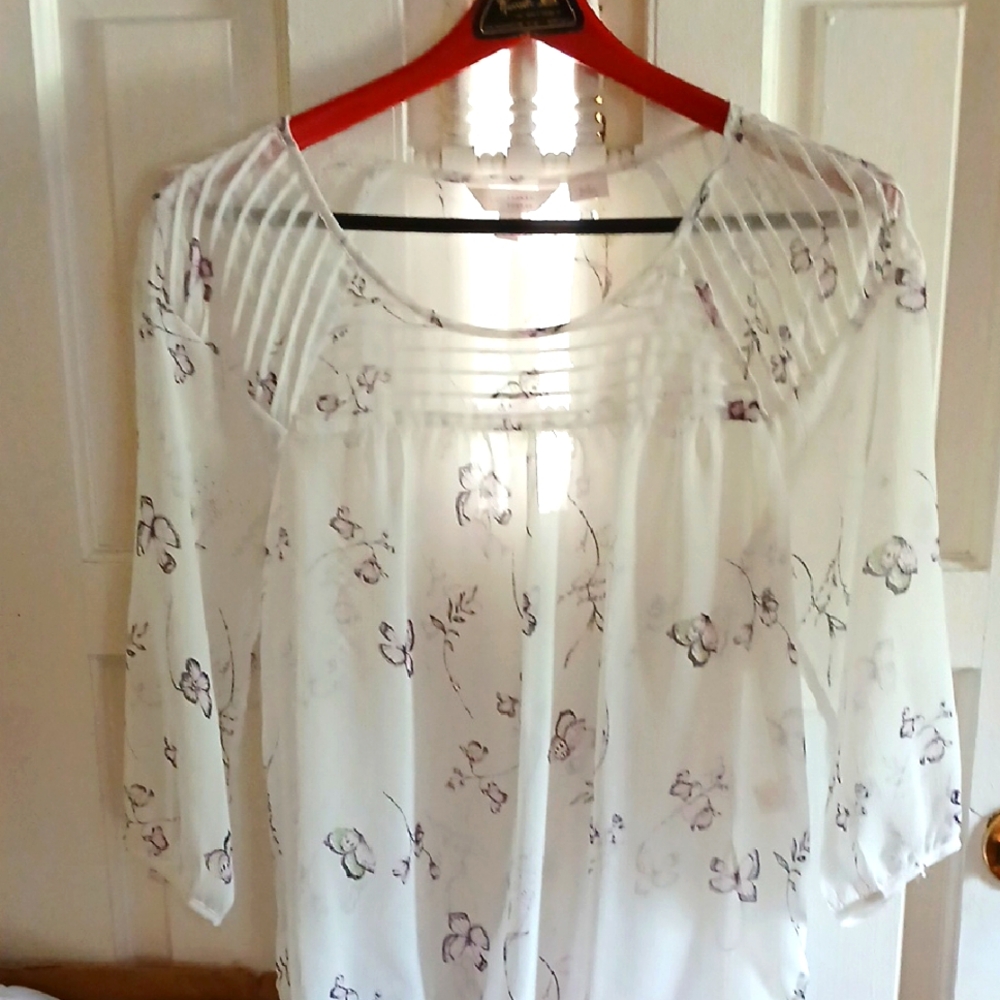 LC Lauren Conrad White Pleated 3/4 Sleeve Blouse.boho style